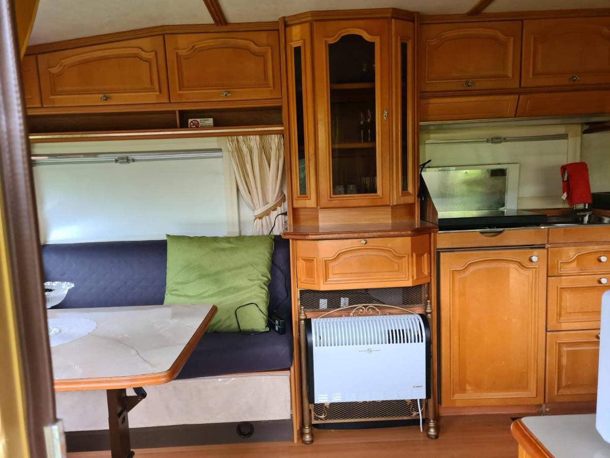- Caravan *