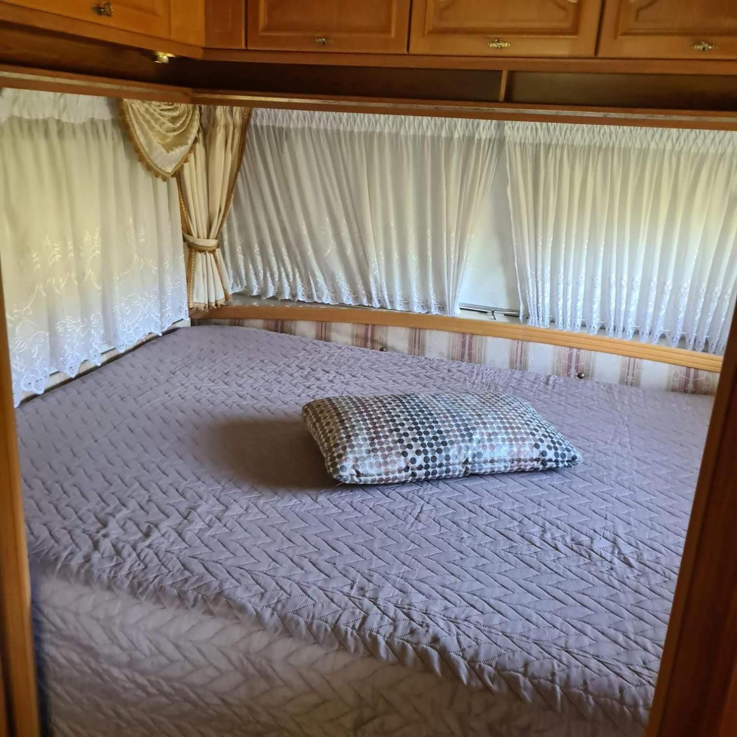 - Caravan Wallenborn